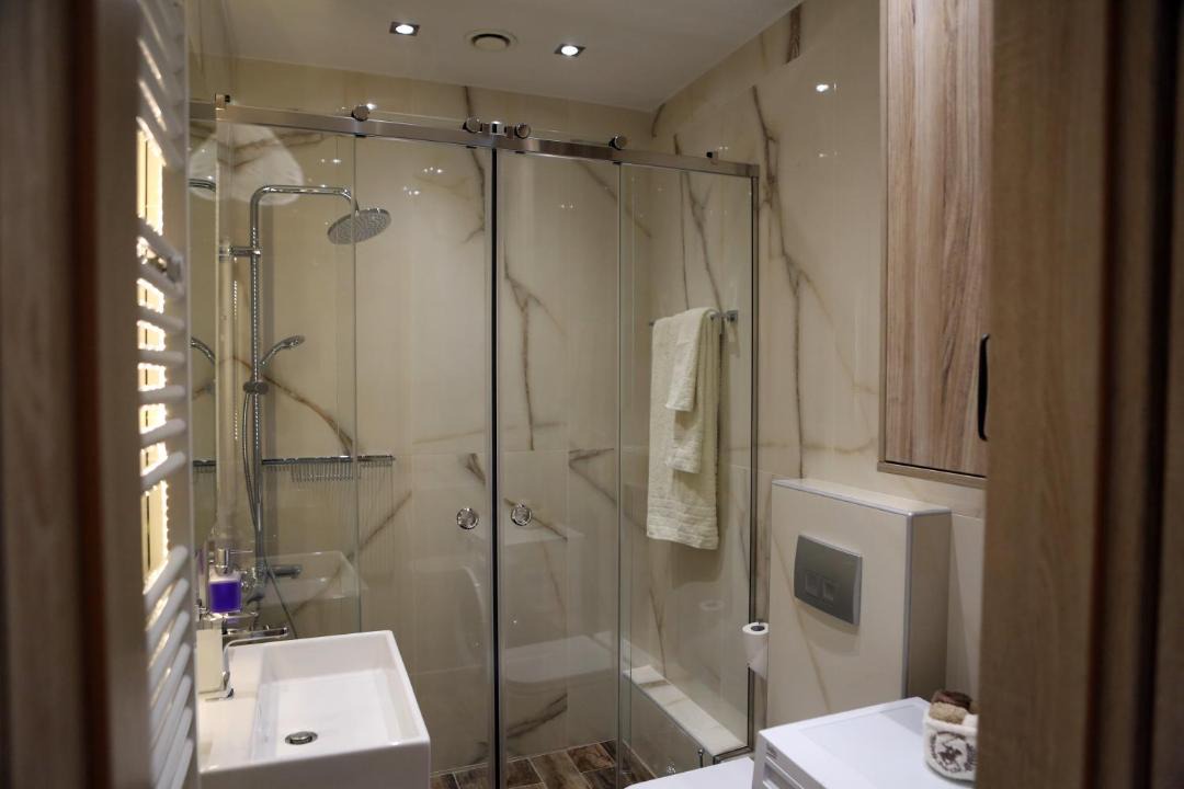 Photo of Bathroom in Larissa