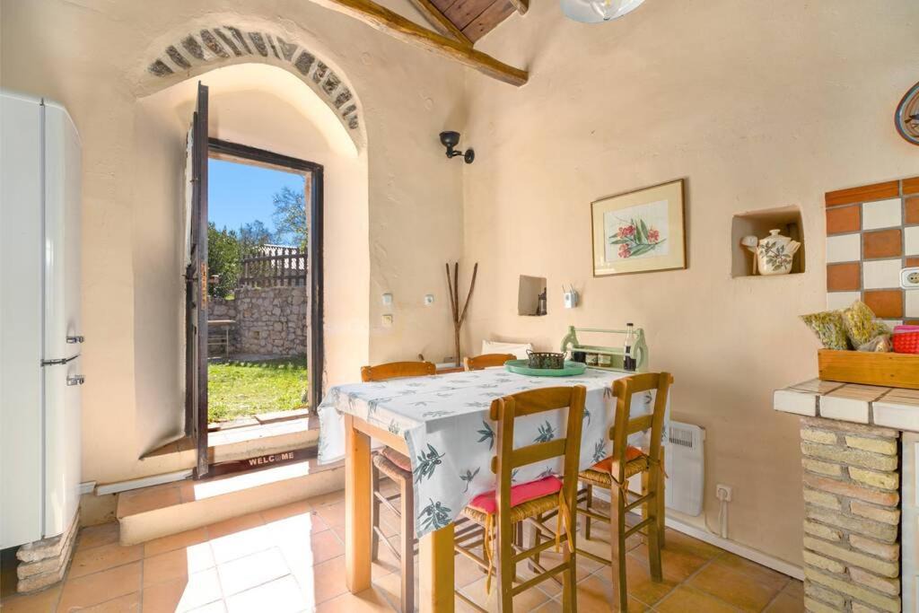 Photo of Kitchen in Fokiano