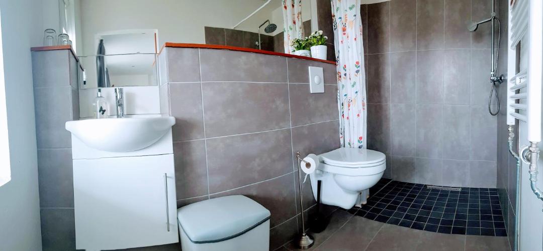 Photo of Bathroom in Hofn