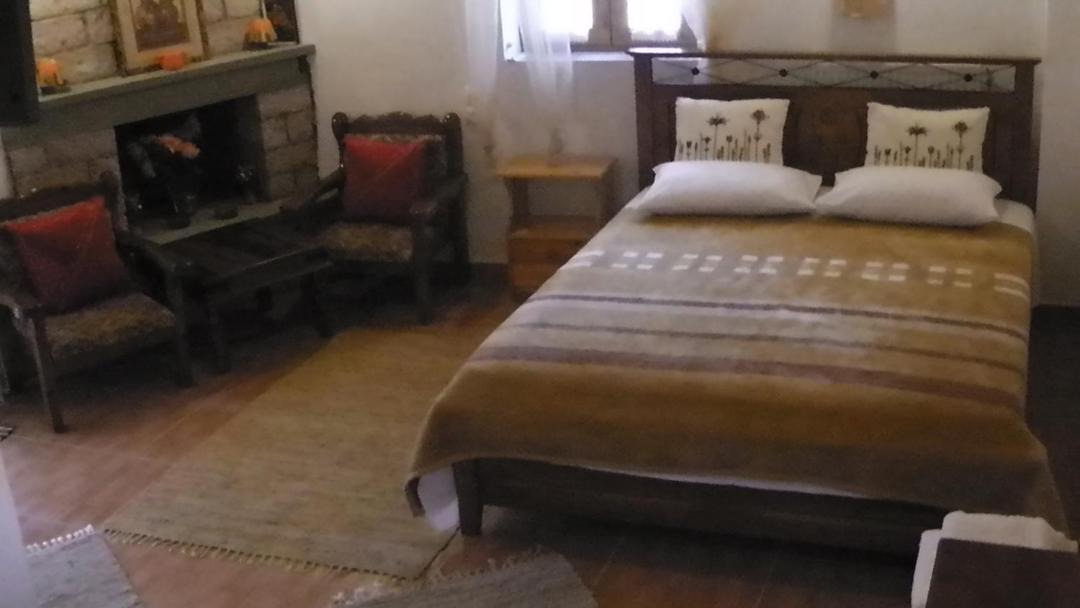 Photo of Bedroom in Papigo