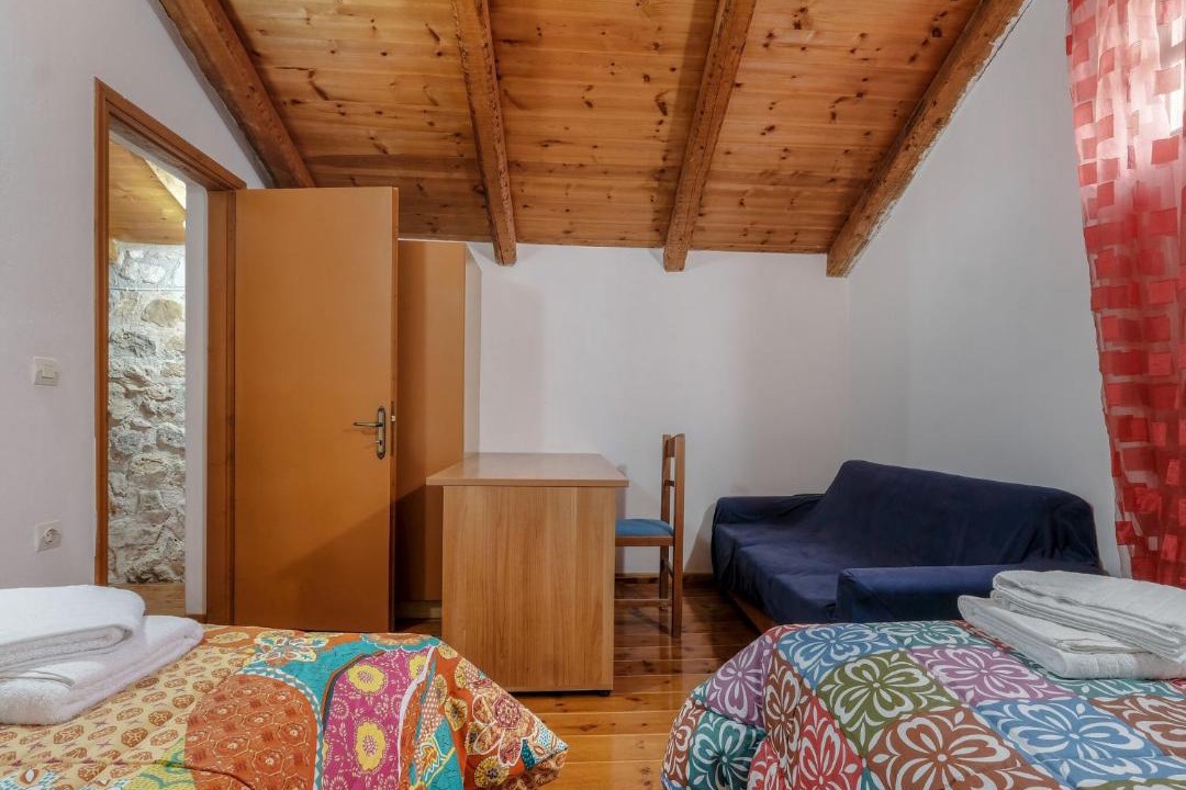 Photo of Bedroom in Ano Volimes