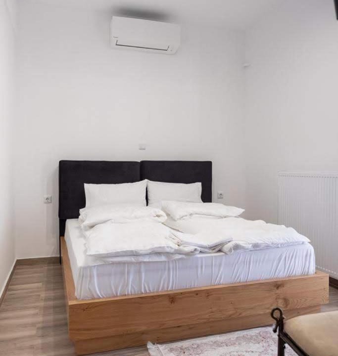 Photo of Bedroom in Drama