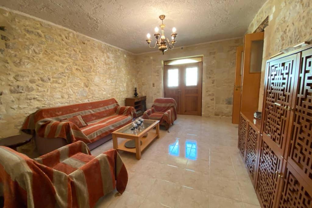 Photo of Livingroom in Pasalites