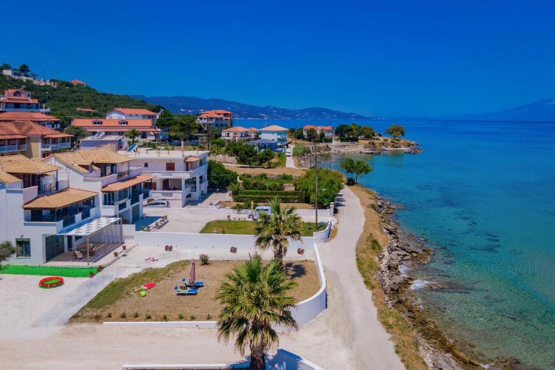 Photo of Others in Alikanas