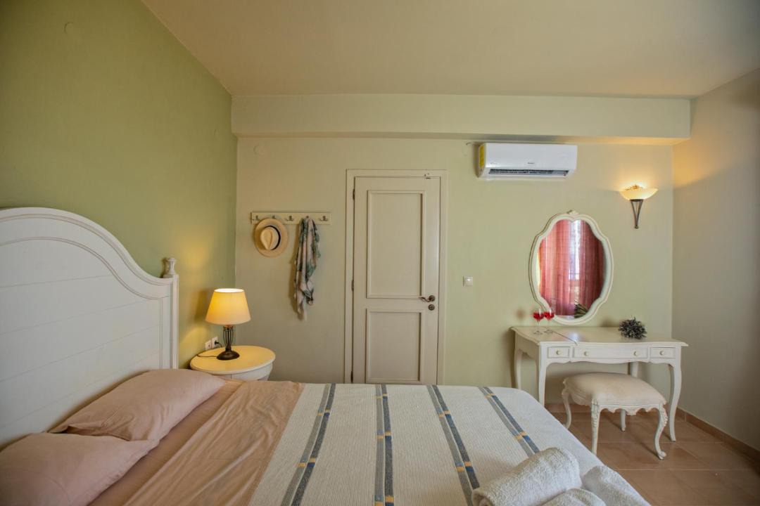 Photo of Bedroom in Lourdata