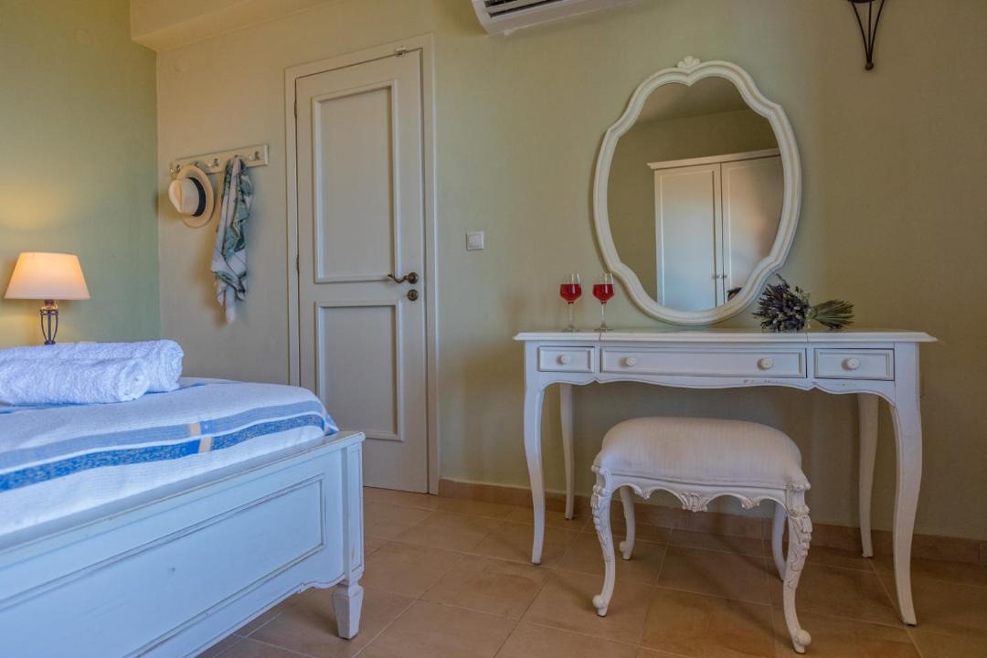 Photo of Bedroom in Lourdata