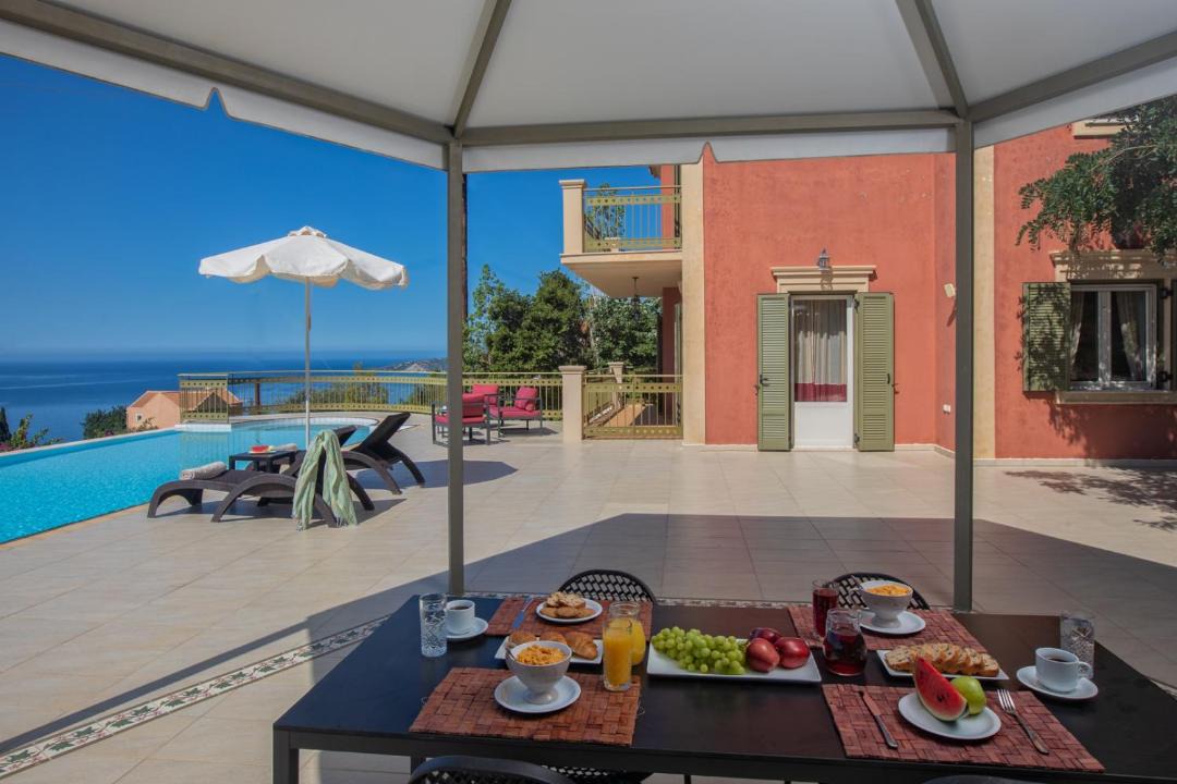 Photo of Patio Balcony in Lourdata