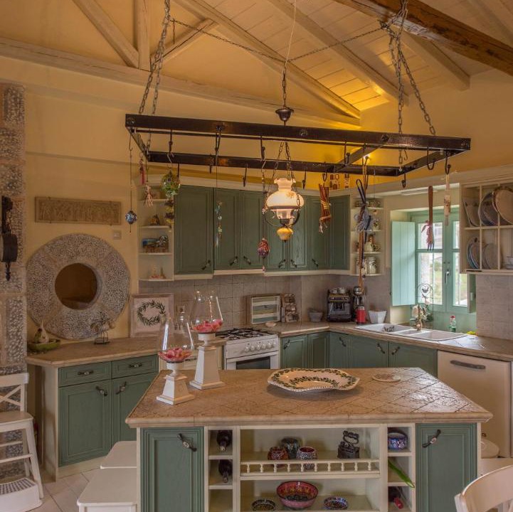 Photo of Others in Omales