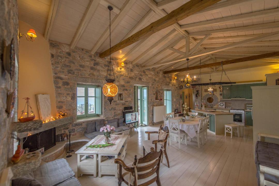 Photo of Others in Omales