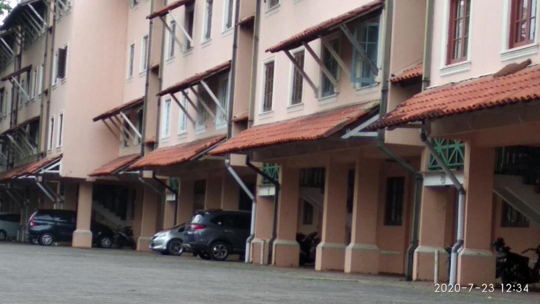 Photo of Buildings in Carita