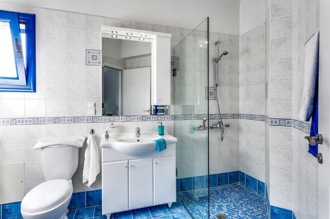Photo of Bathroom in Plaka