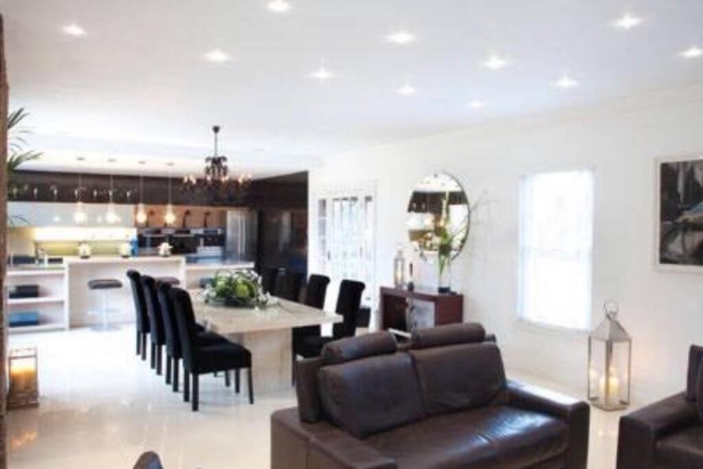 Photo of Livingroom in Larbert