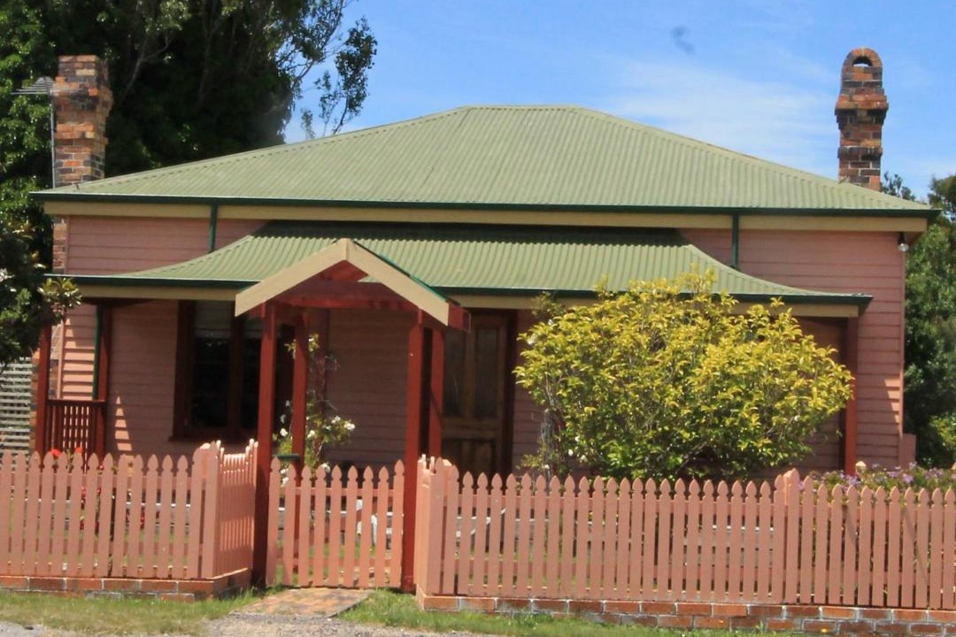 Photo of Buildings in Strahan