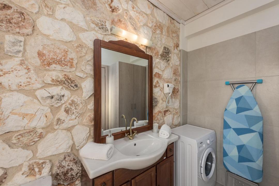 Photo of Bathroom in Karavados