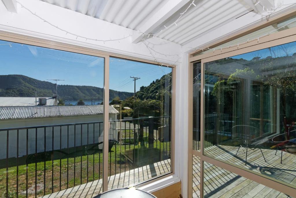Photo of Patio Balcony in Waikawa Bay