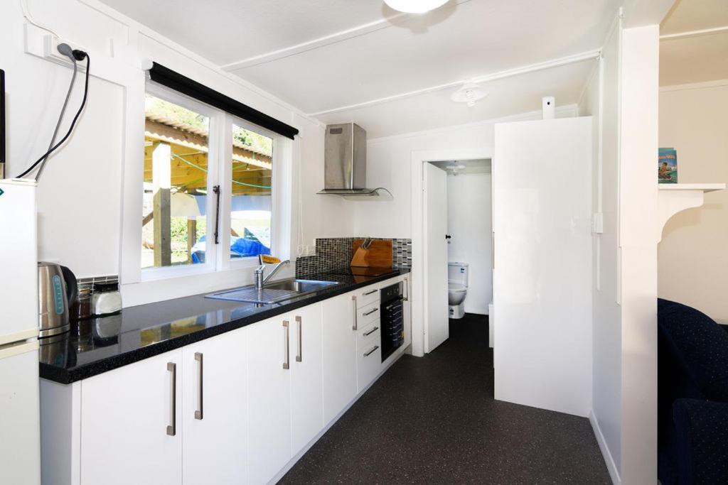 Photo of Kitchen in Waikawa Bay