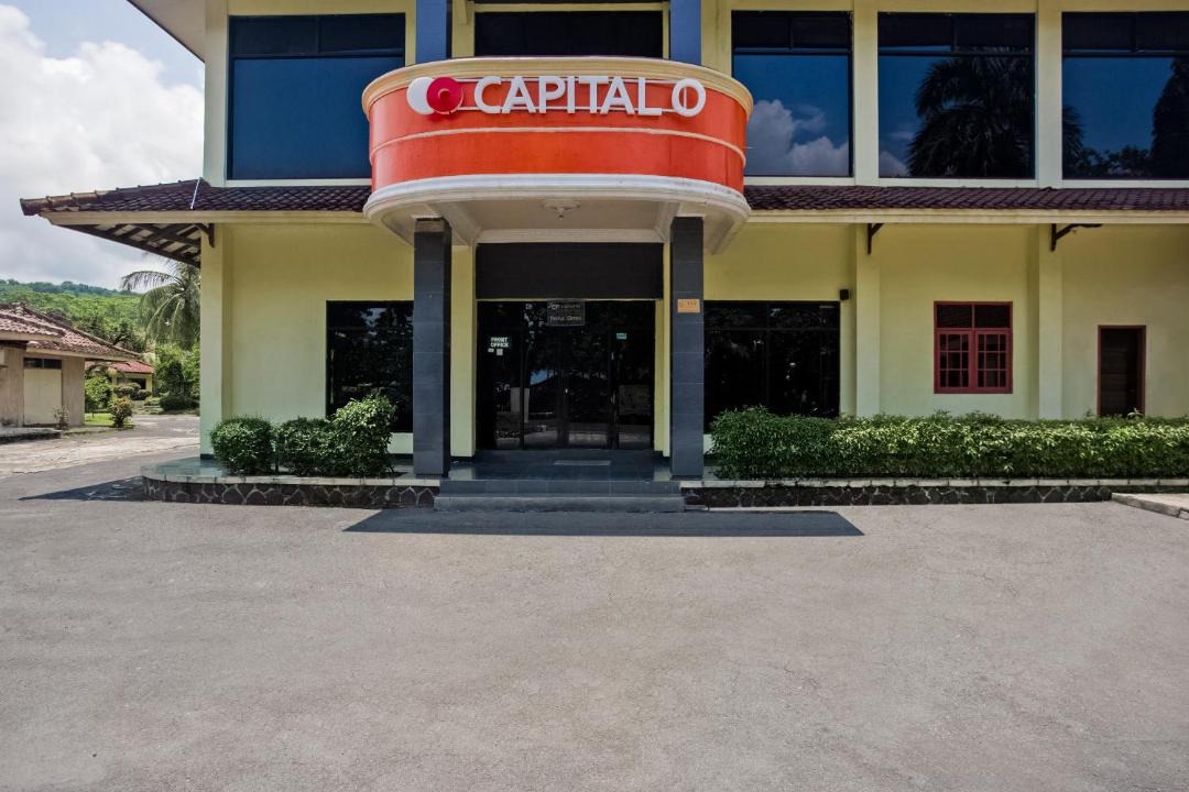 Photo of Buildings in Pelabuhan Ratu