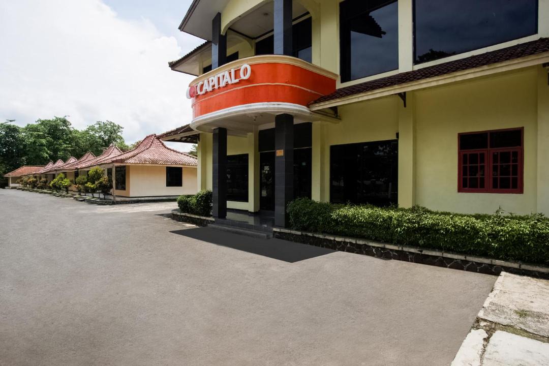 Photo of Buildings in Pelabuhan Ratu