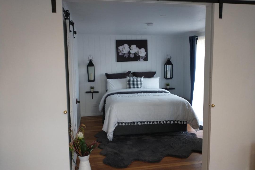 Photo of Bedroom in Strahan