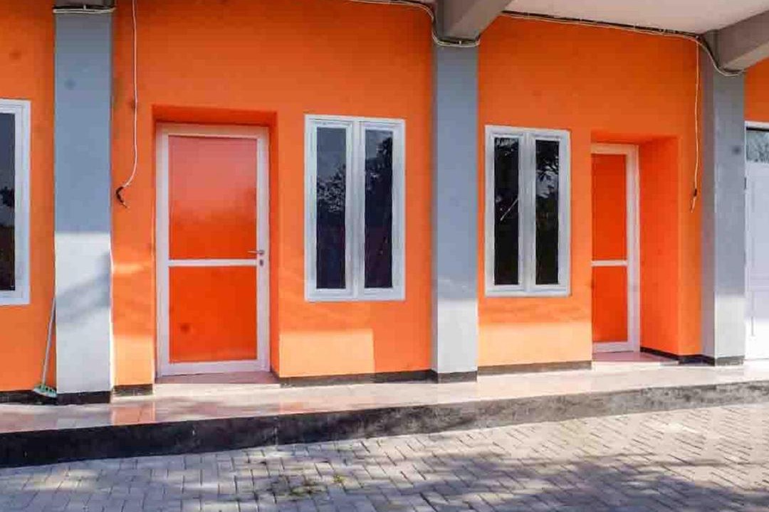 Photo of Buildings in Caruban