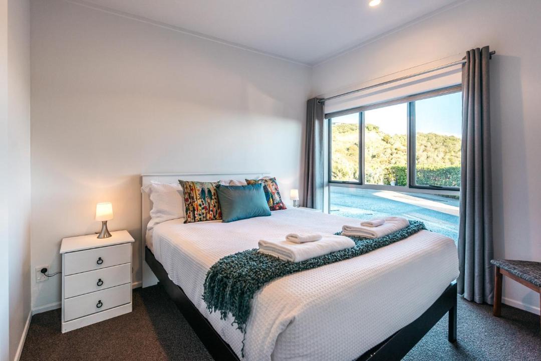 Photo of Bedroom in Matiatia Bay