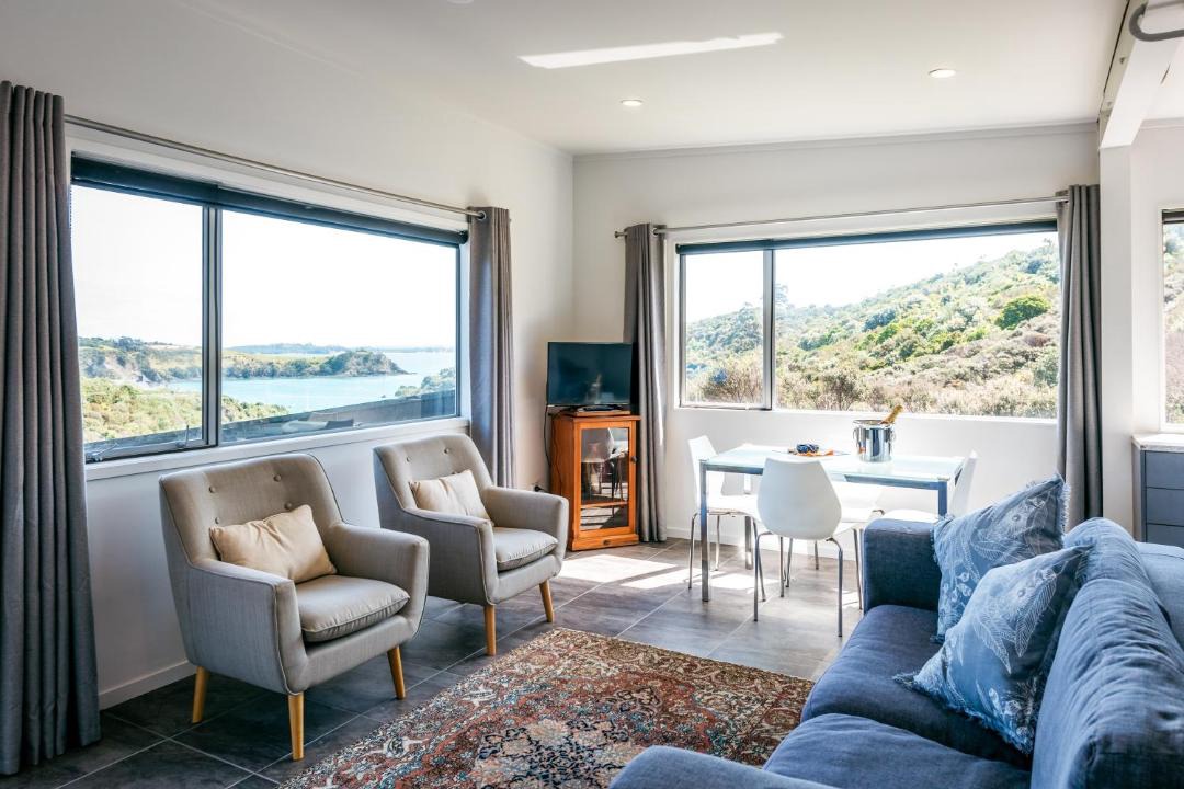 Photo of Livingroom in Matiatia Bay