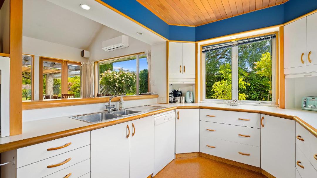 Photo of Kitchen in Wanaka