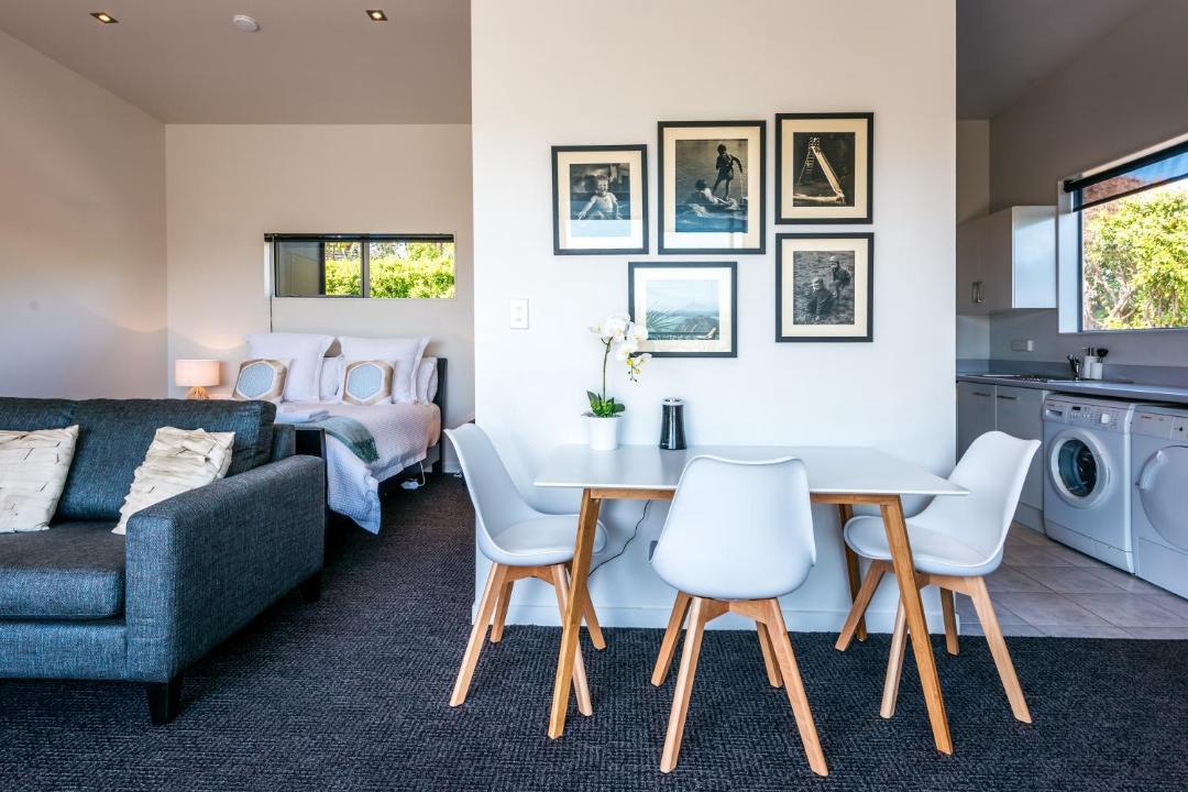 Photo of Livingroom in Matiatia Bay
