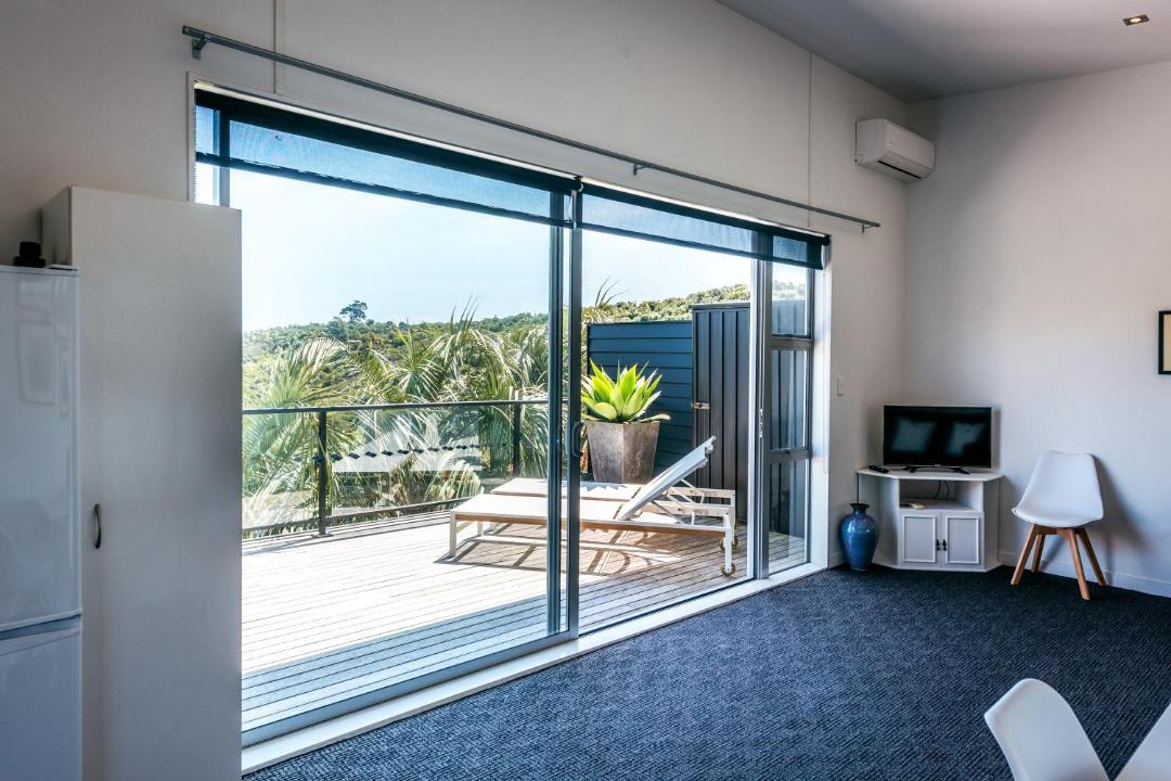 Photo of Livingroom in Matiatia Bay