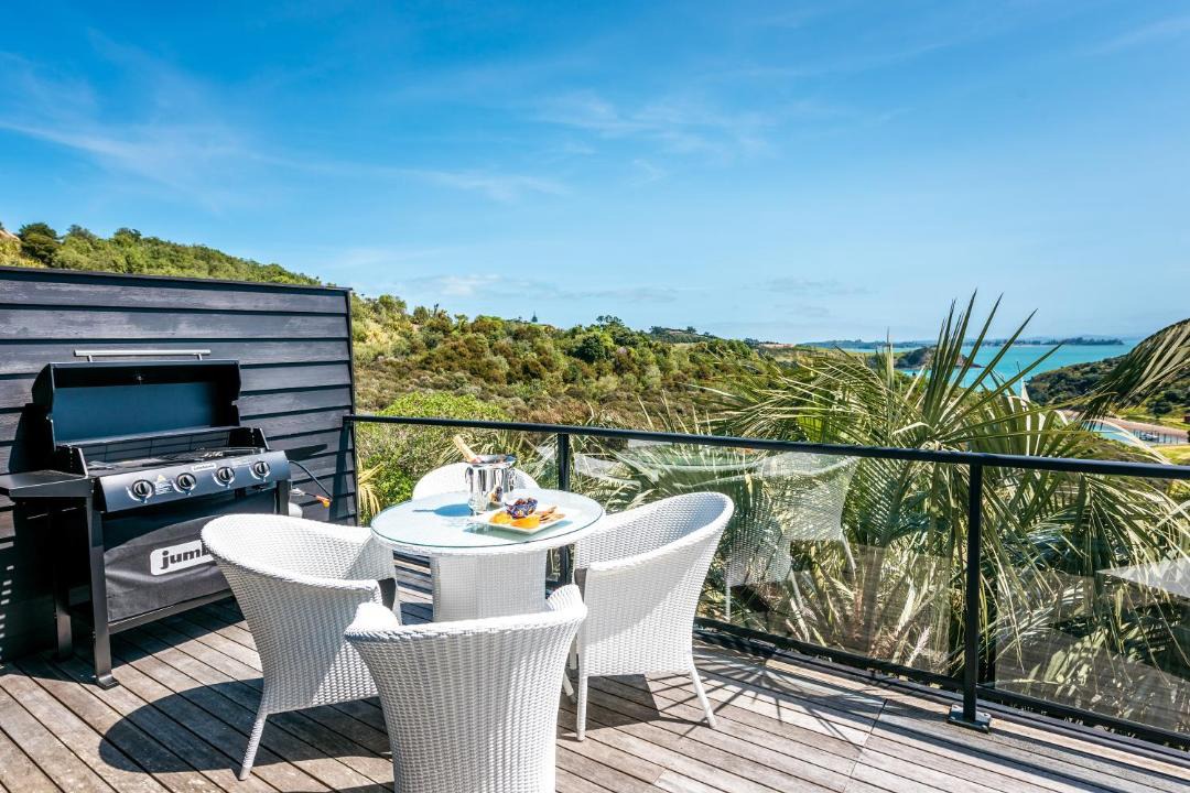 Photo of Patio Balcony in Matiatia Bay