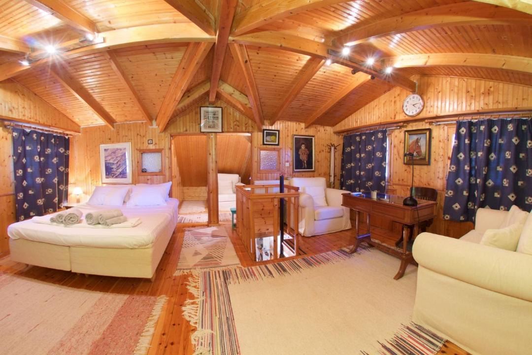 Photo of Livingroom in Mazarakata