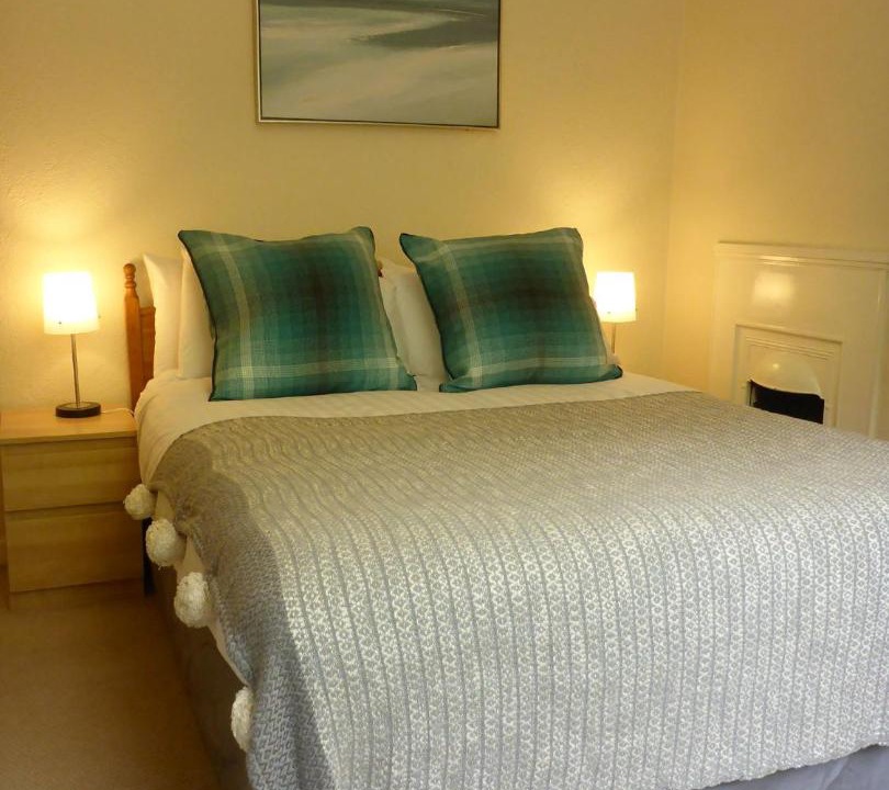 Photo of Bedroom in Glencoe