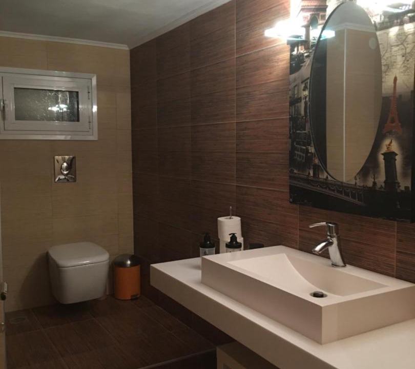 Photo of Bathroom in Skidra