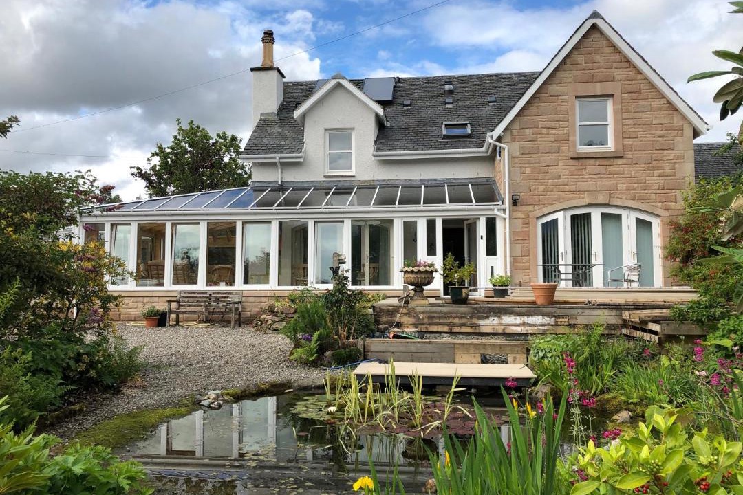 Photo of Buildings in Helensburgh