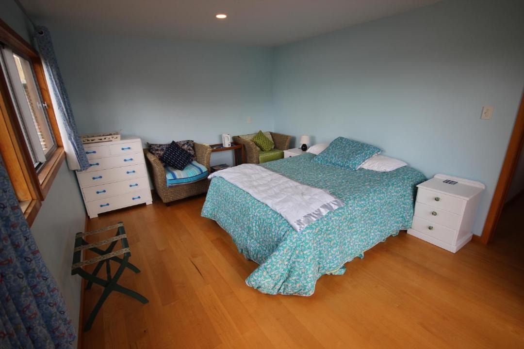 Photo of Bedroom in Pakawau