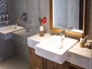 Photo of Bathroom in Drupadi