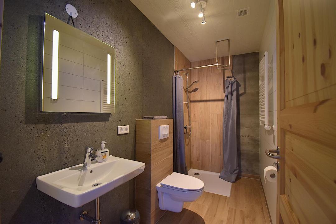 Photo of Bathroom in Svinafell