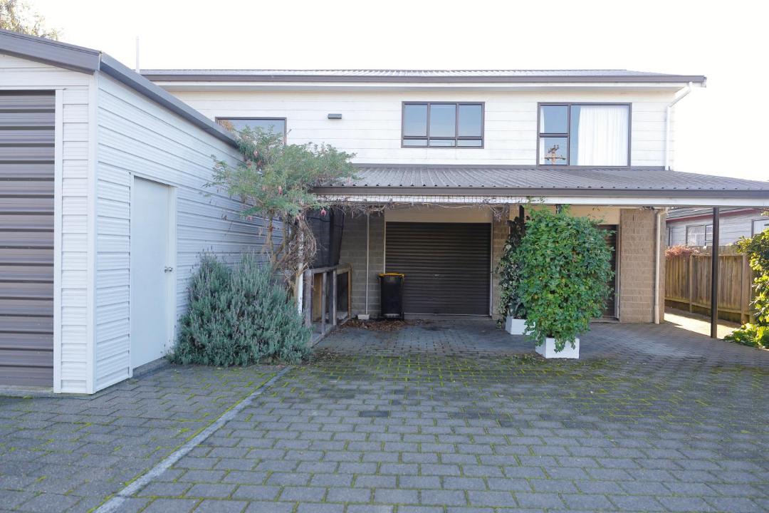 Photo of Buildings in Te Anau