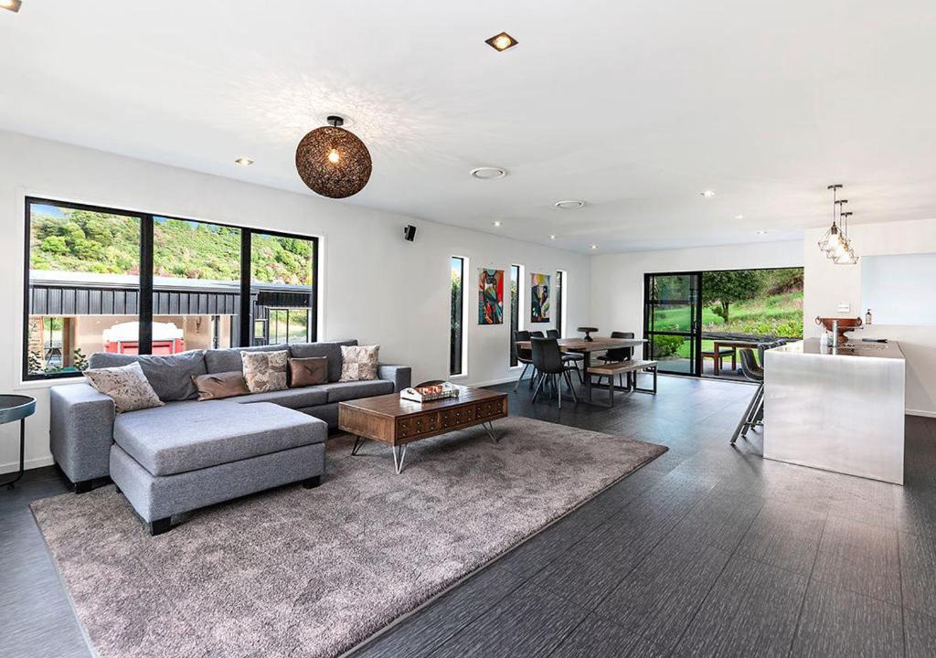 Photo of Livingroom in Rangatira Park