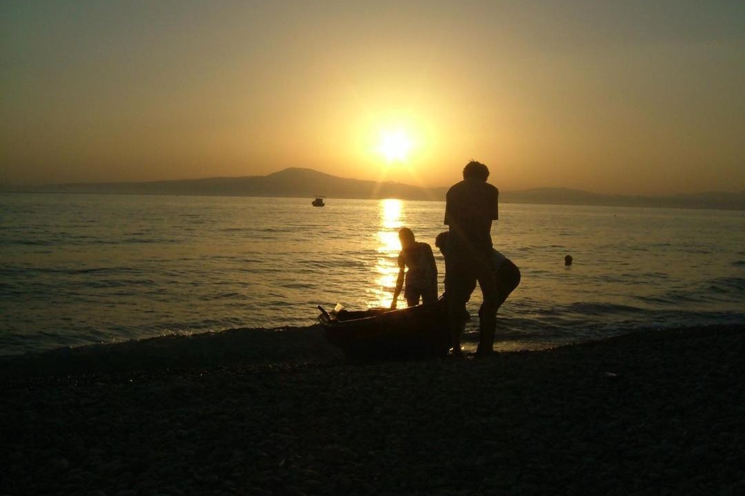 Photo of Human In Picture in Akrogialion