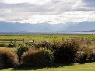 Photo of Others in Te Anau