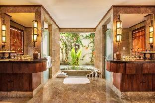 Photo of Bathroom in Sigar Penjalin