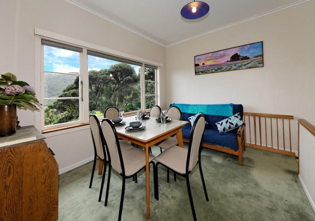 Photo of Others in Piha