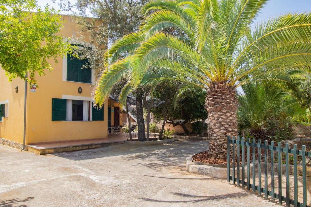 Photo of Others in Mal Pas-Bon Aire