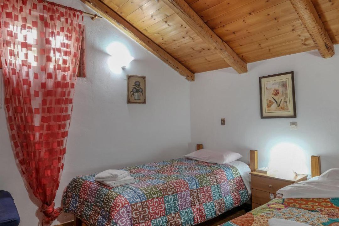 Photo of Bedroom in Ano Volimes