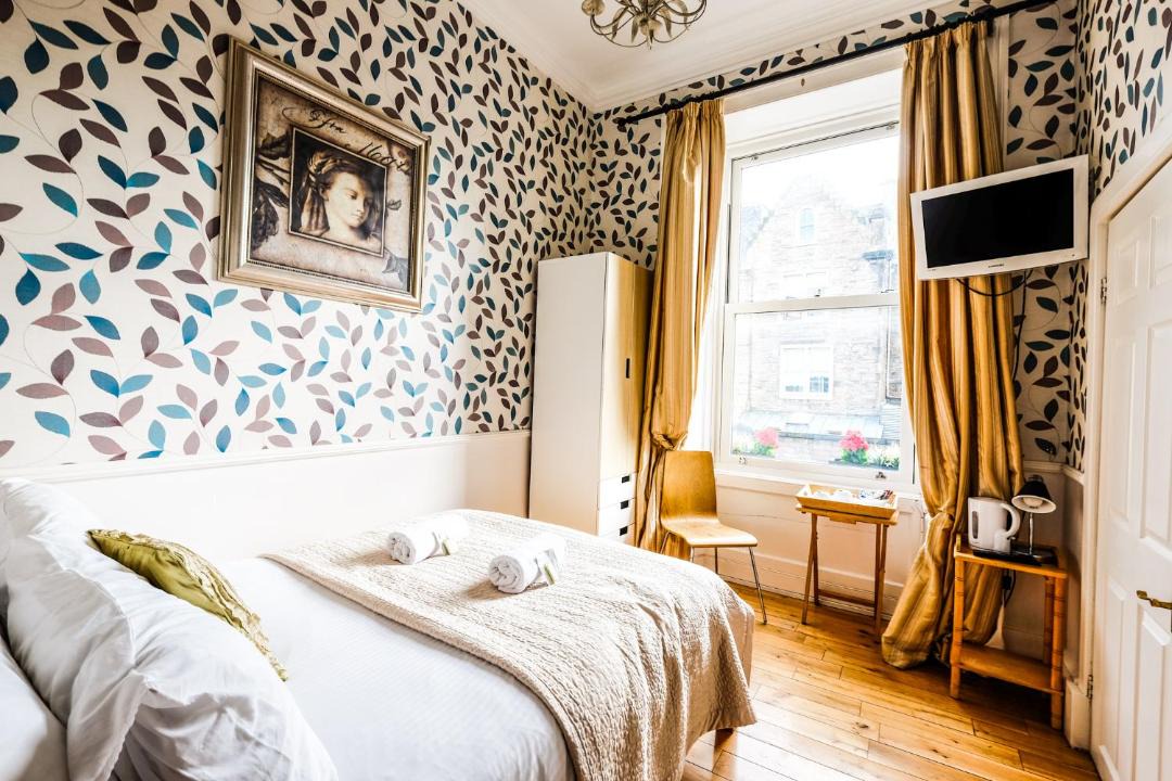 Photo of Bedroom in Tollcross