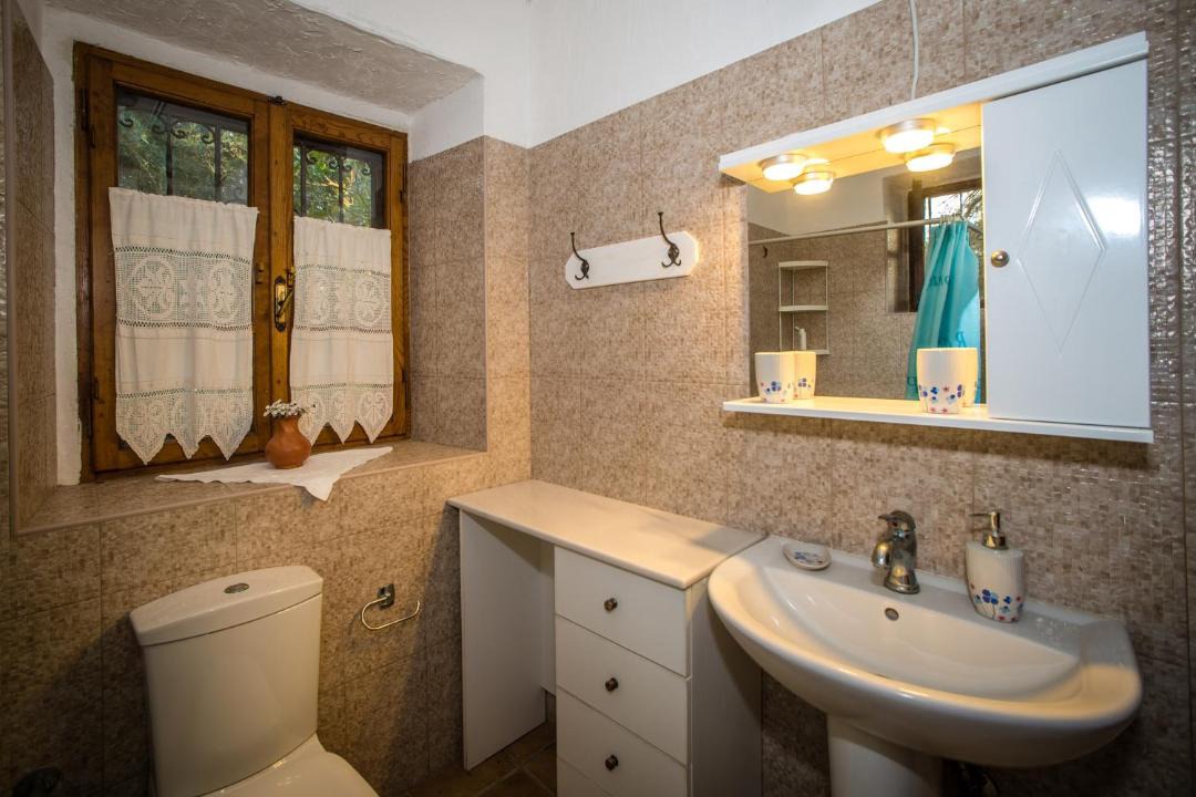 Photo of Bathroom in Ano Vasilikos