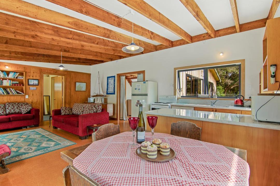 Photo of Livingroom in Parapara