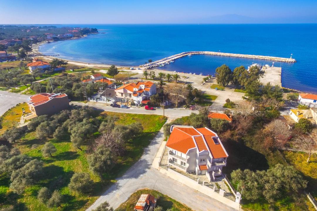 Photo of Others in Skala Rachoniou