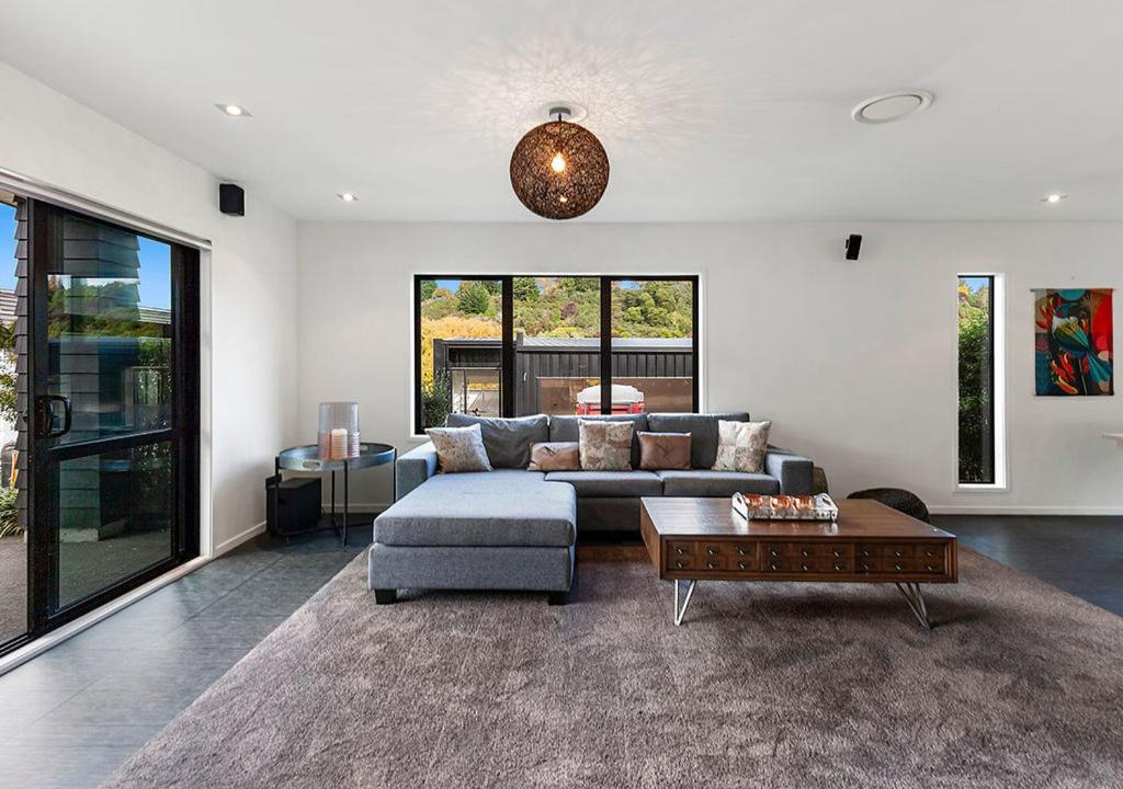 Photo of Livingroom in Rangatira Park